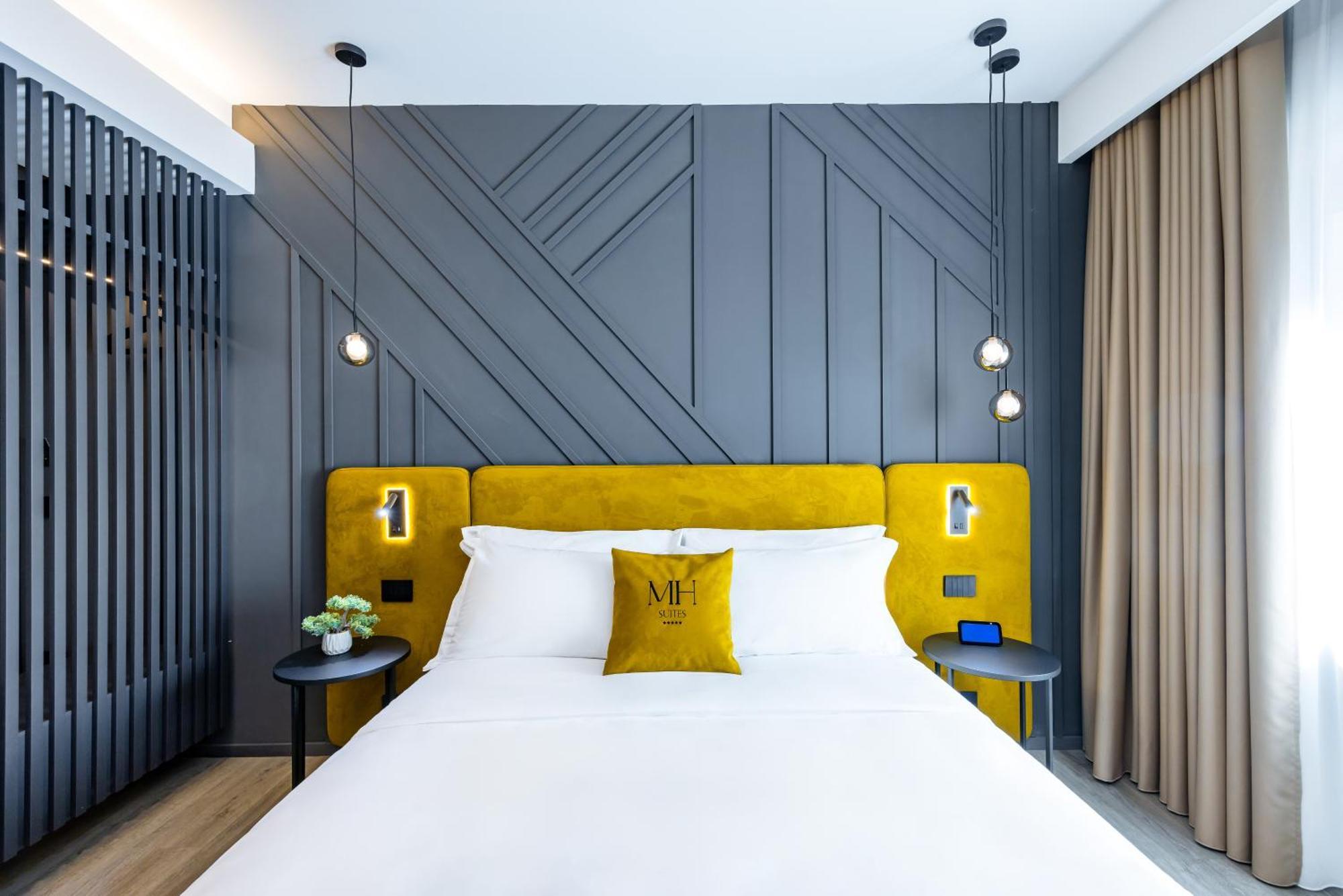 Mh Suites Plebiscito Наполи Екстериор снимка