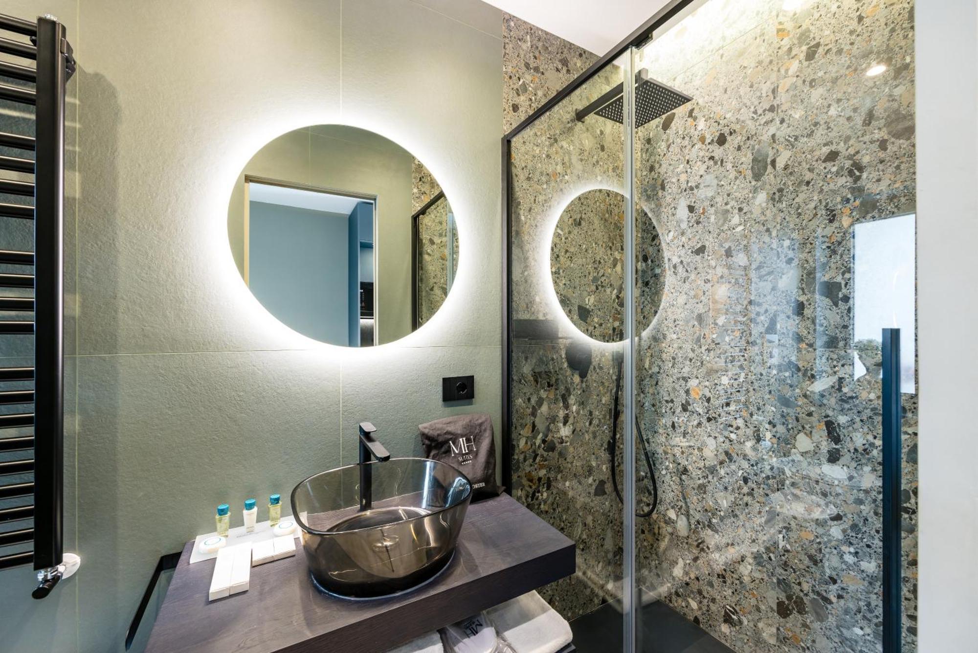Mh Suites Plebiscito Наполи Екстериор снимка