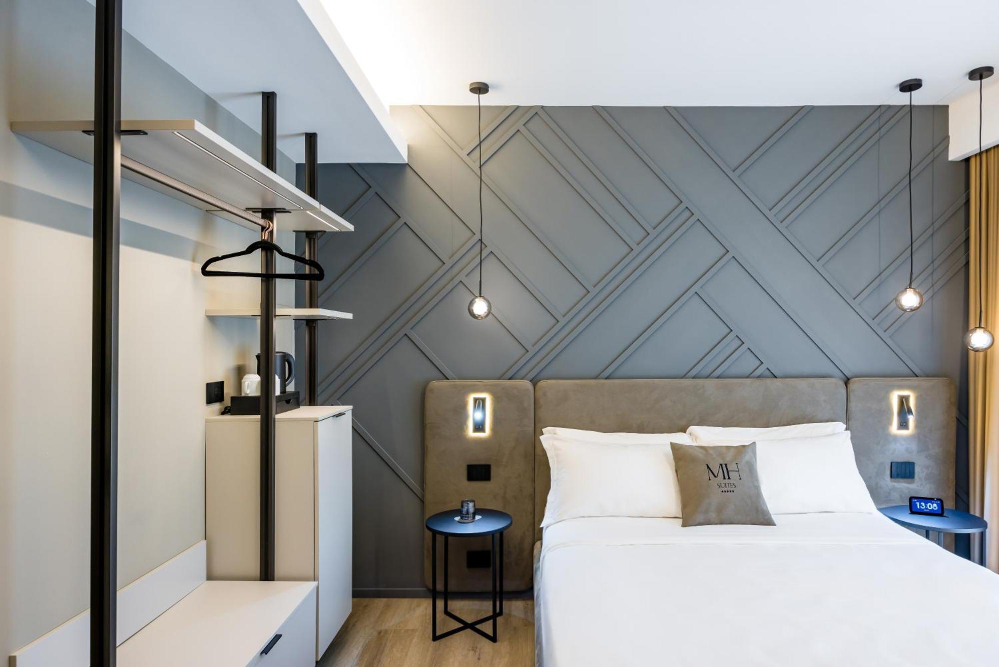 Mh Suites Plebiscito Наполи Екстериор снимка