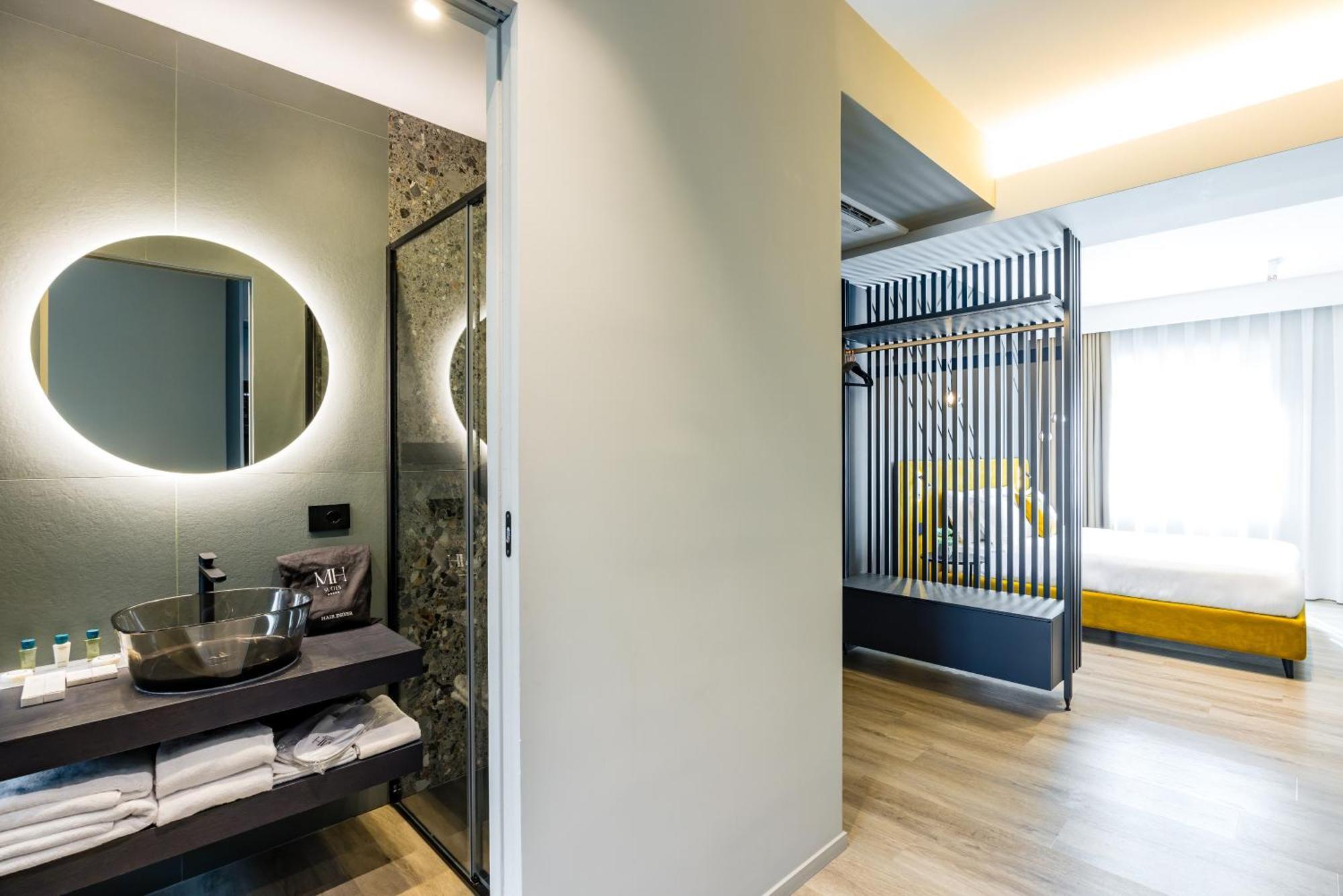 Mh Suites Plebiscito Наполи Екстериор снимка