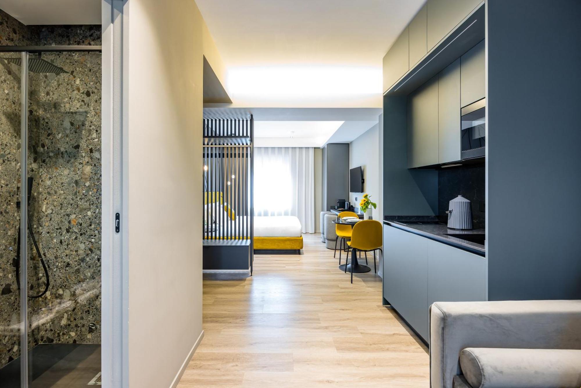 Mh Suites Plebiscito Наполи Екстериор снимка