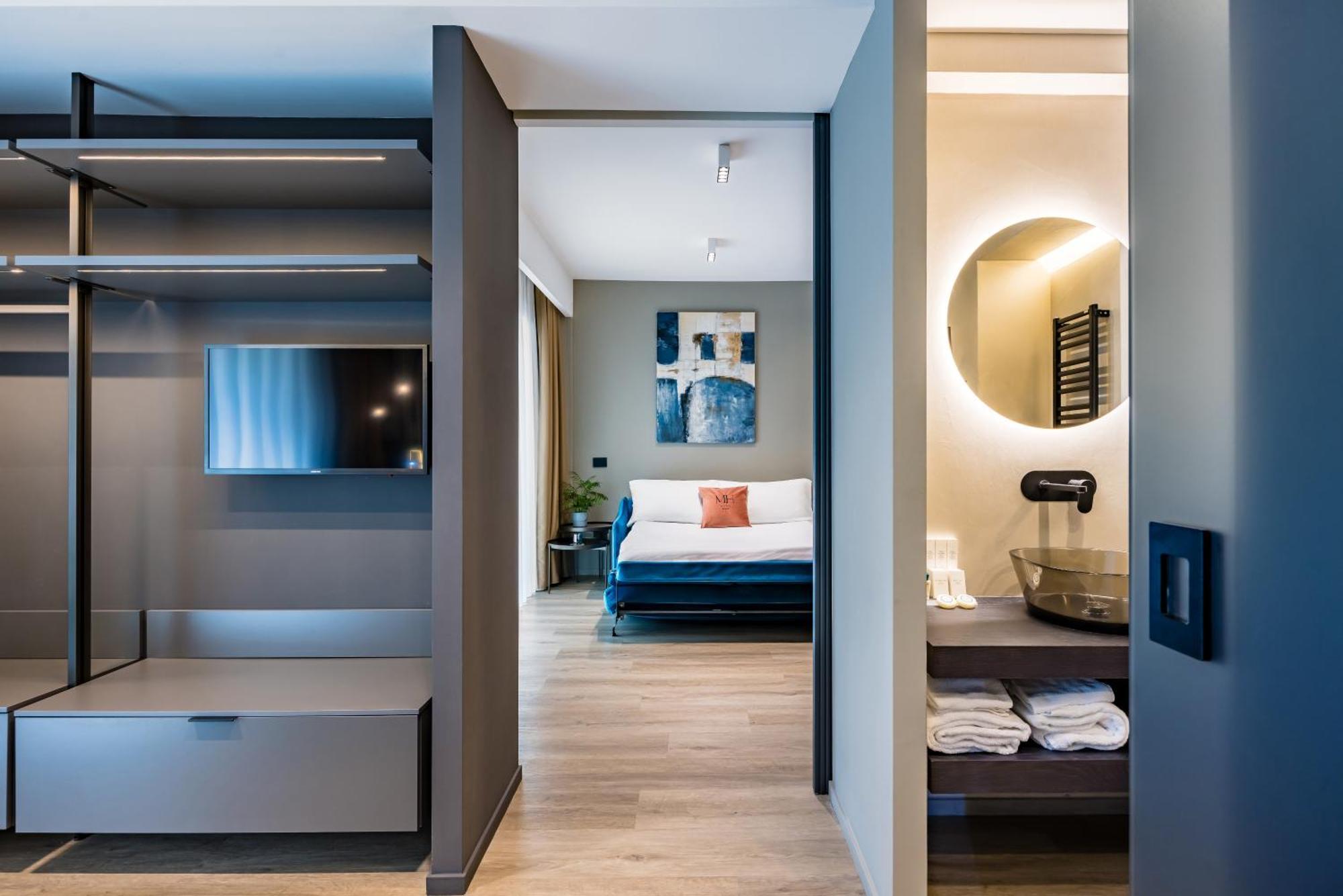 Mh Suites Plebiscito Наполи Екстериор снимка