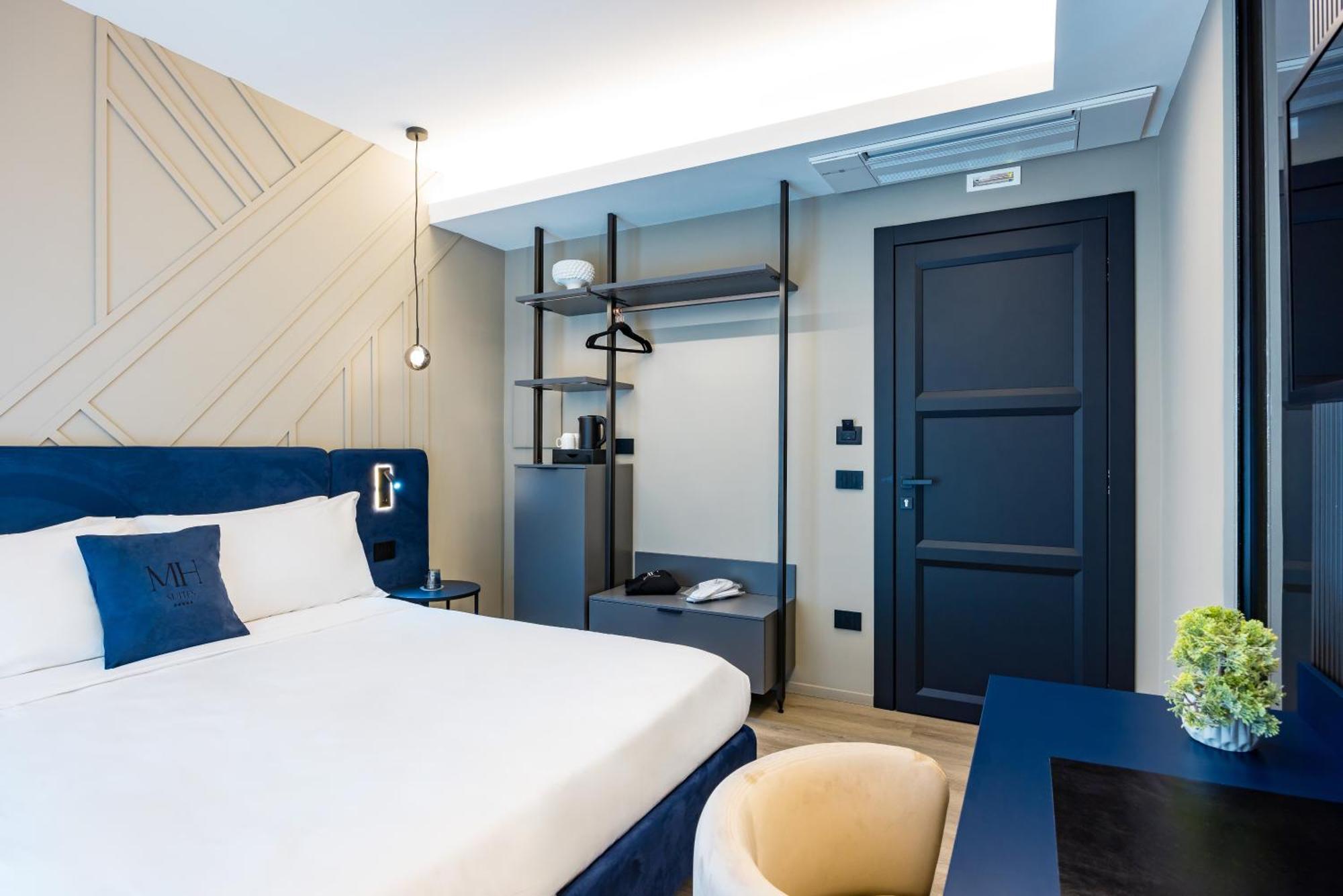 Mh Suites Plebiscito Наполи Екстериор снимка