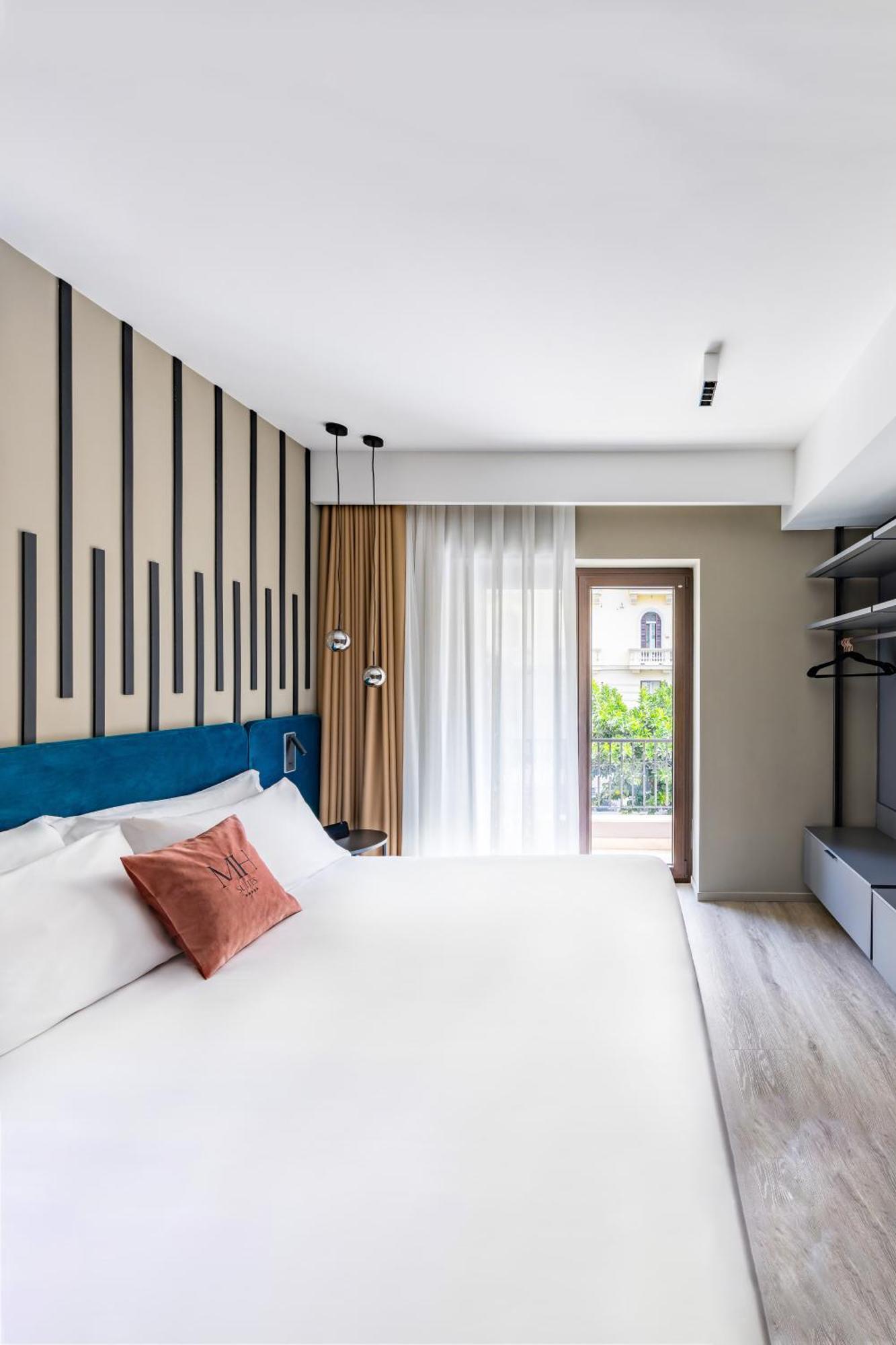 Mh Suites Plebiscito Наполи Екстериор снимка